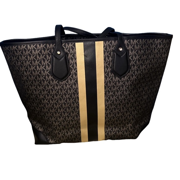 Michael Kors large Eva Tote - Picture 2 of 8